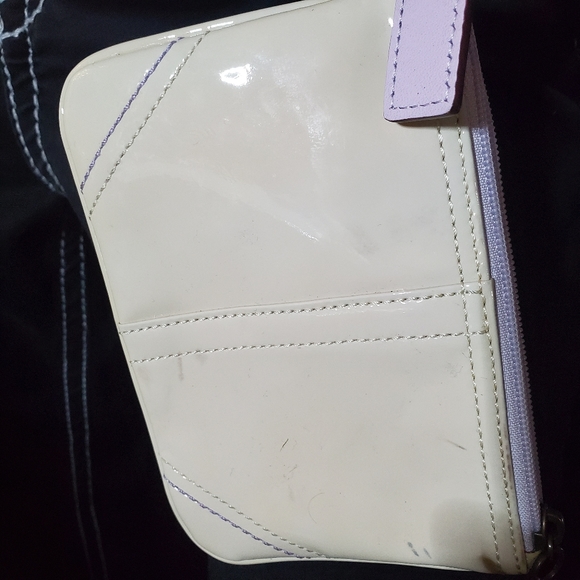 Coach wristlet - Picture 2 of 5